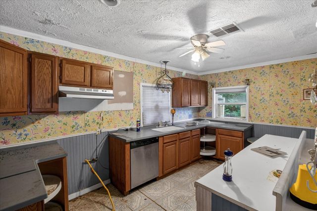 6702 Tierwester Street, Houston, TX 77021