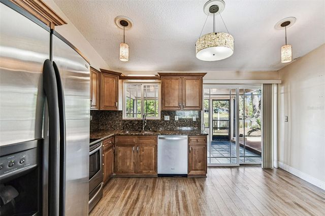 648 TIMBER BAY CIRCLE E, Oldsmar, FL 34677