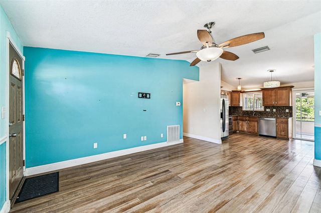 648 TIMBER BAY CIRCLE E, Oldsmar, FL 34677