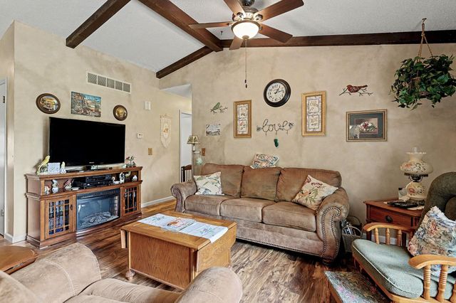 533 E Parkwood, Rose Hill, KS 67133