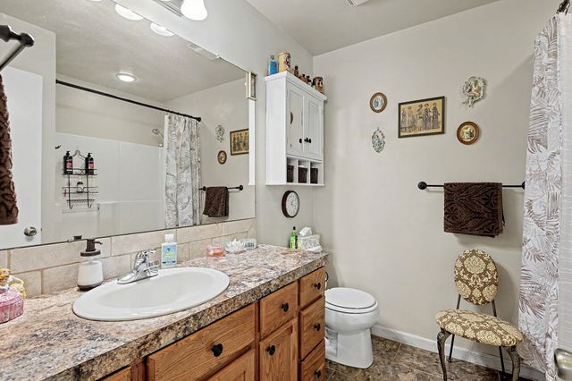 533 E Parkwood, Rose Hill, KS 67133