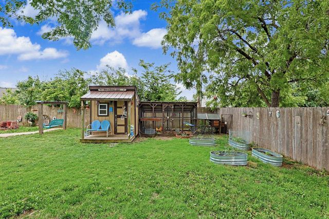 533 E Parkwood, Rose Hill, KS 67133