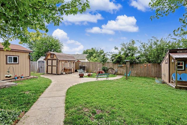 533 E Parkwood, Rose Hill, KS 67133
