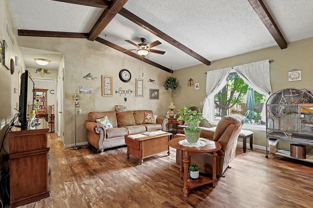 533 E Parkwood, Rose Hill, KS 67133