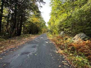 29, 31, 33 Ladd Rd, Sturbridge, MA 01566