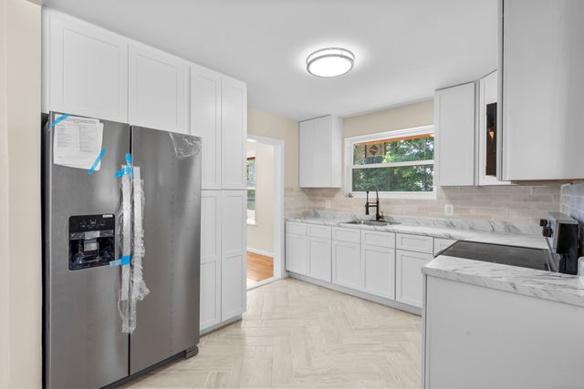 2603 North Main Street, Waterbury, CT 06704