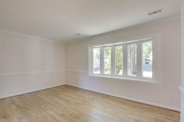 704 Pilot House DR, Newport News, VA 23608