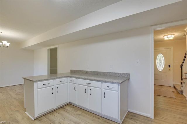 704 Pilot House DR, Newport News, VA 23608