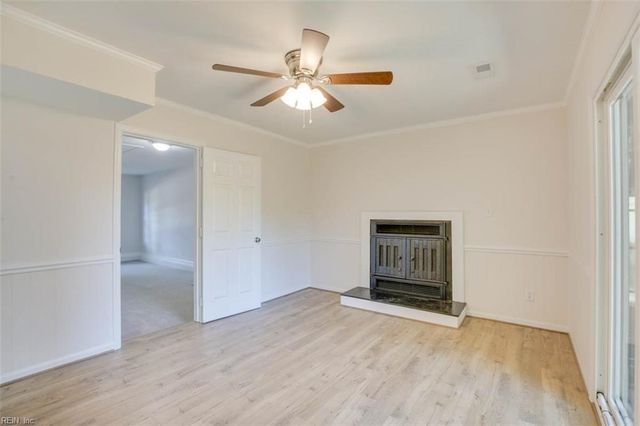 704 Pilot House DR, Newport News, VA 23608