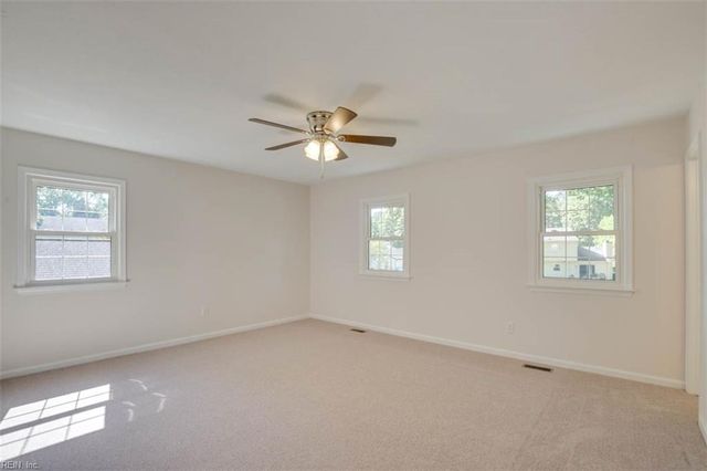 704 Pilot House DR, Newport News, VA 23608