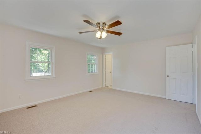 704 Pilot House DR, Newport News, VA 23608