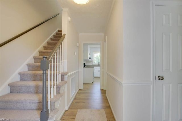 704 Pilot House DR, Newport News, VA 23608