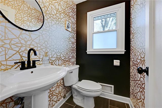 9321 Lamar Avenue, Overland Park, KS 66207