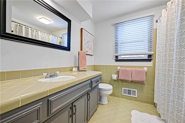 9321 Lamar Avenue, Overland Park, KS 66207