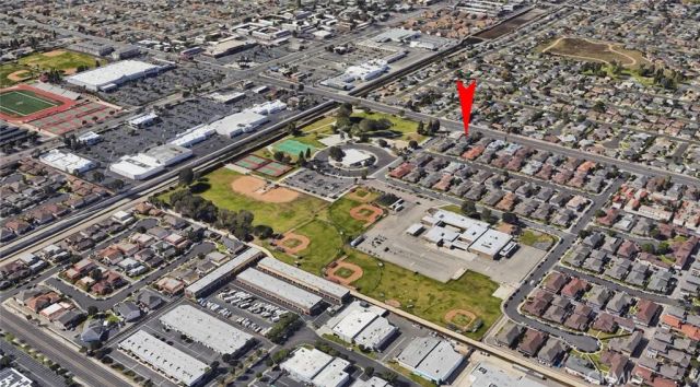 16722 Goldenwest 1, Huntington Beach, CA 92647