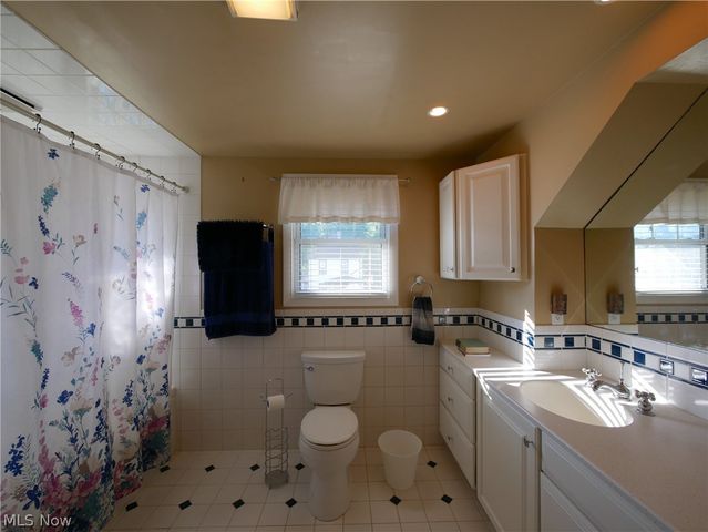 52 Maple Avenue, Wheeling, WV 26003