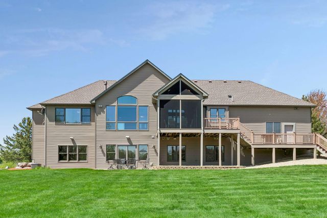 18745 Fontana Street, Wyoming, MN 55092