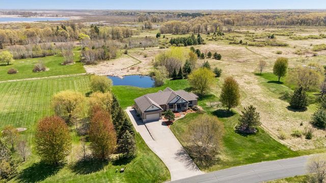 18745 Fontana Street, Wyoming, MN 55092