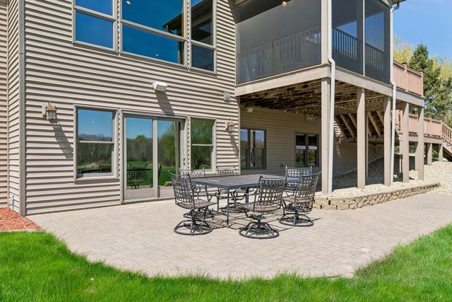 18745 Fontana Street, Wyoming, MN 55092