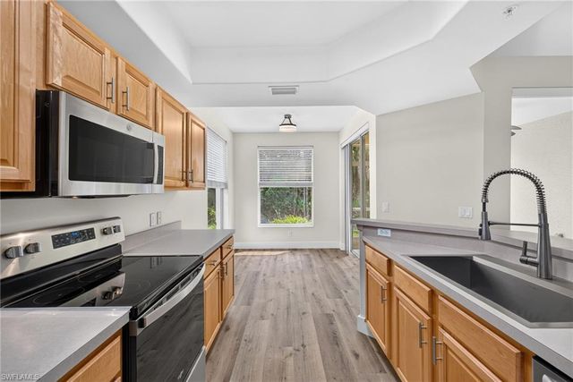 1295 Henley ST 1207, Naples, FL 34105