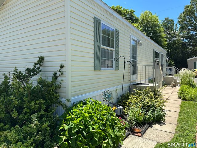 68 Cooke Street 36, Plainville, CT 06062