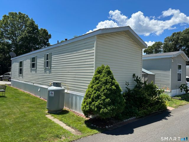 68 Cooke Street 36, Plainville, CT 06062