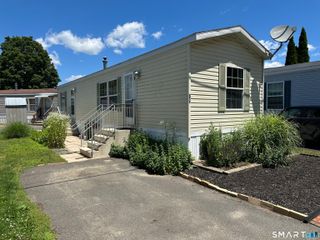 68 Cooke Street 36, Plainville, CT 06062
