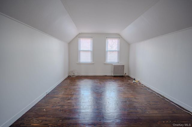 123 Nugent Street, New Hyde Park, NY 11040