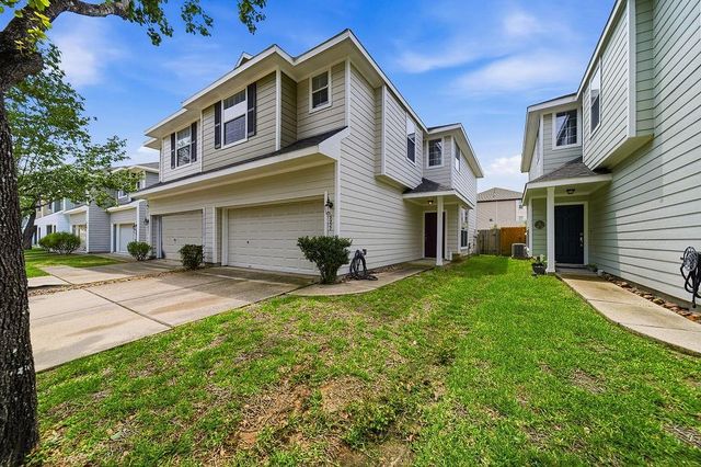 8922 Elm Drake, Humble, TX 77338