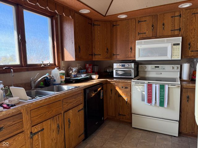 1928 N State Road 47, Crawfordsville, IN 47933