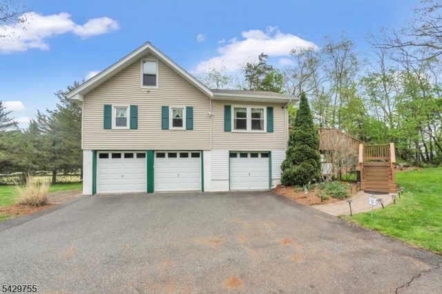 47 Furnace Ave, Wanaque Boro, NJ 07465