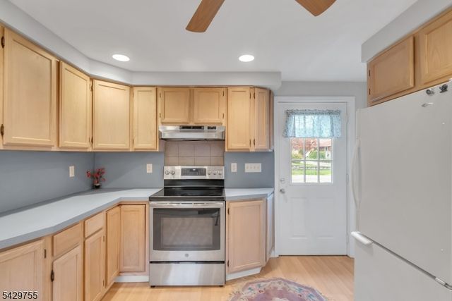 47 Furnace Ave, Wanaque Boro, NJ 07465