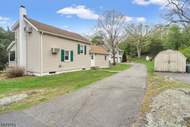 47 Furnace Ave, Wanaque Boro, NJ 07465