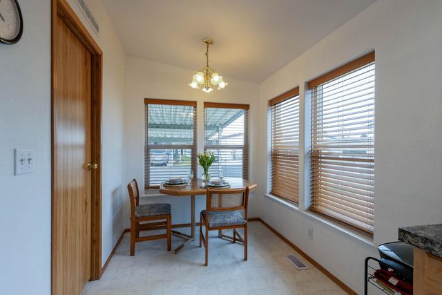 6805 N Crestline St, Spokane, WA 99217