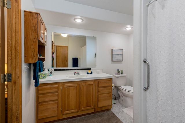 6805 N Crestline St, Spokane, WA 99217