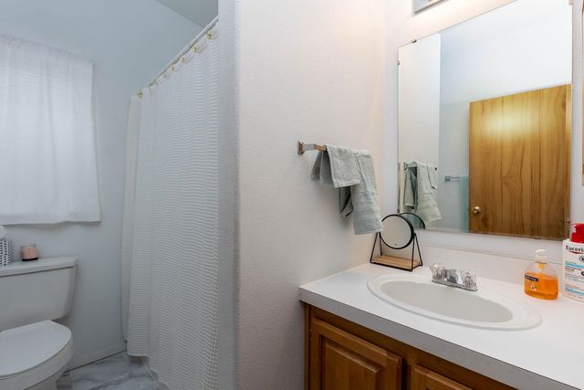 6805 N Crestline St, Spokane, WA 99217