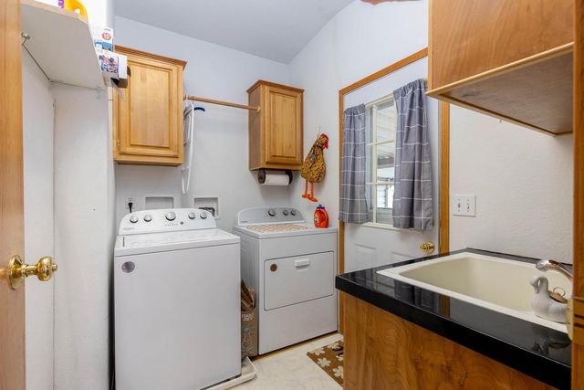 6805 N Crestline St, Spokane, WA 99217