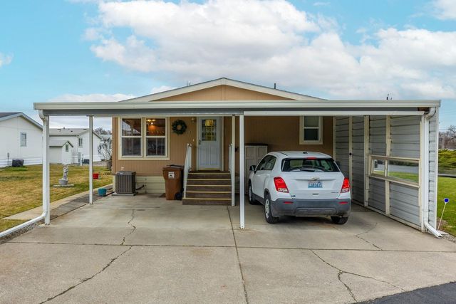 6805 N Crestline St, Spokane, WA 99217