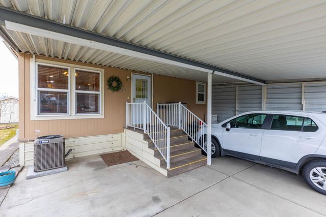 6805 N Crestline St, Spokane, WA 99217