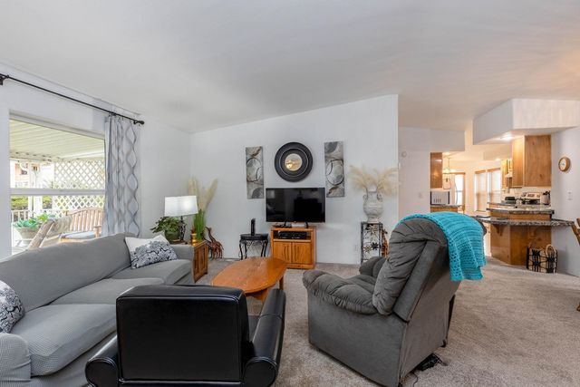 6805 N Crestline St, Spokane, WA 99217