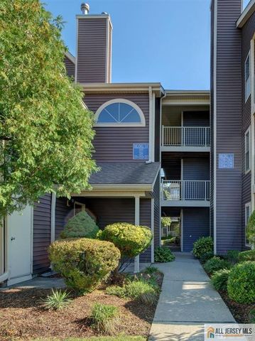 231 Blew Court, East Brunswick, NJ 08816