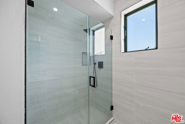 2123 S Cloverdale Avenue 1, Los Angeles, CA 90016
