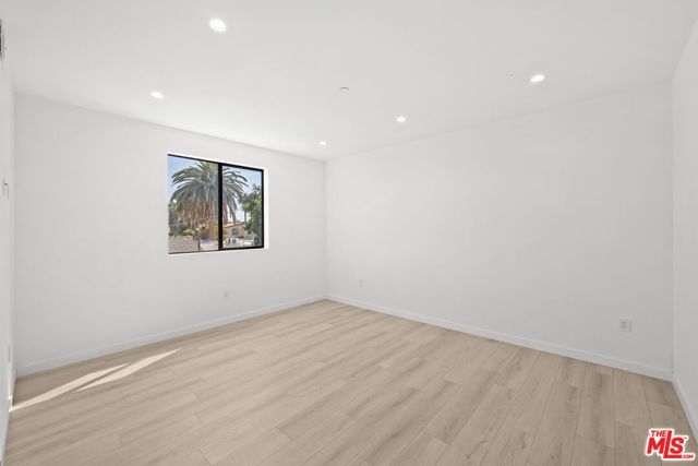 2123 S Cloverdale Avenue 1, Los Angeles, CA 90016