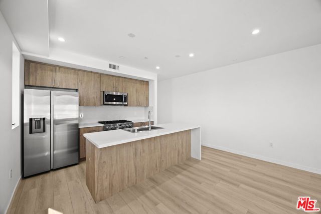 2123 S Cloverdale Avenue 1, Los Angeles, CA 90016