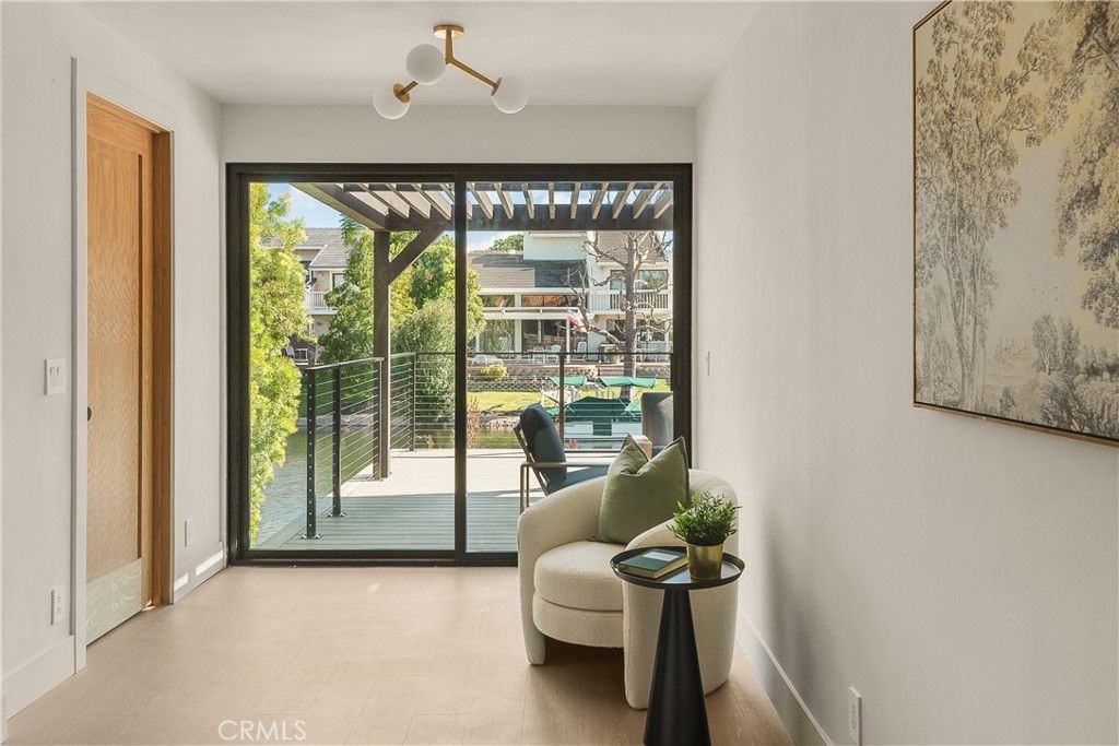 Image 25 of property listing at 2398 Leeward Circle, Westlake Village, CA 91361