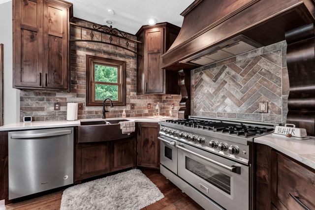 11423 Benjamin, Republic, MO 65738
