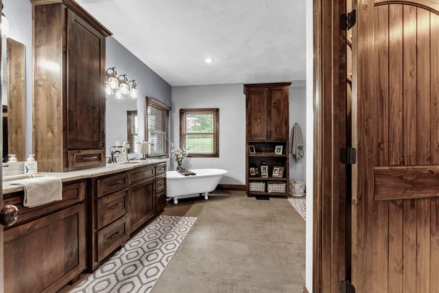 11423 Benjamin, Republic, MO 65738