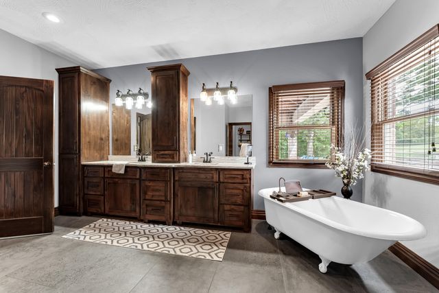 11423 Benjamin, Republic, MO 65738