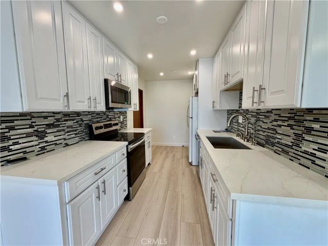 1344 N Martel Avenue 302, Los Angeles, CA 90046