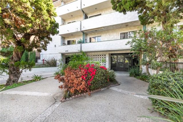 1344 N Martel Avenue 302, Los Angeles, CA 90046